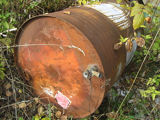 Image showing Rusty barrel