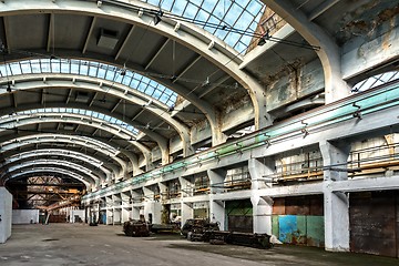 Image showing Large industrial hall of a repair station