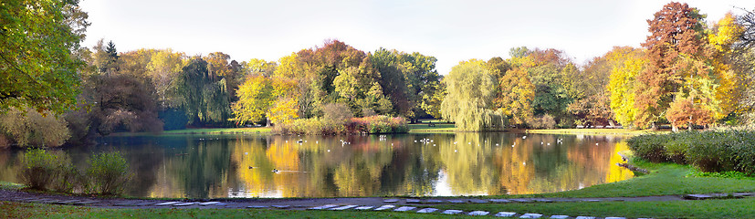 Image showing autumnal pond in park