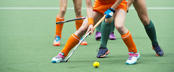 Image showing field hockey midfield challenge