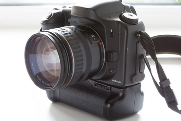 Image showing DSLR camera