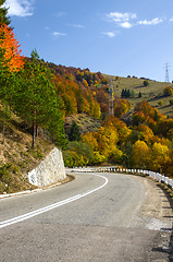 Image showing Autumn road