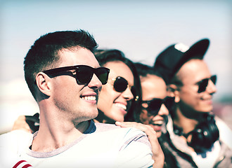 Image showing group of teenagers hanging out