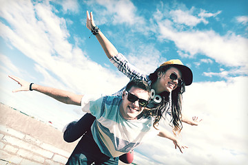 Image showing teenagers having fun outside