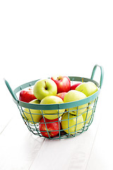 Image showing green and red apples