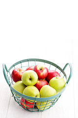 Image showing green and red apples