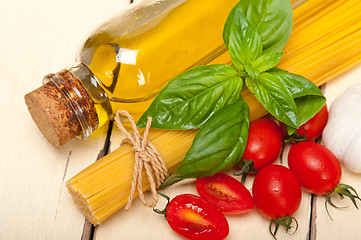 Image showing Italian spaghetti pasta tomato and basil