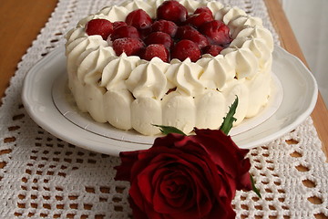 Image showing Cake with strawberries and cream