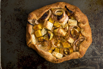 Image showing Galette with leeks, pumpkin and feta