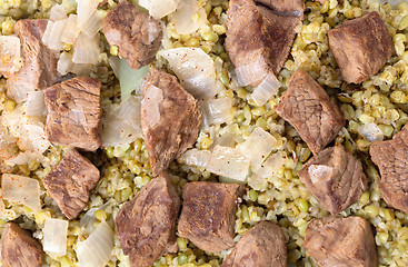 Image showing Boiled beef and onion with frikeh cereal