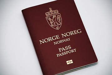 Image showing Norwegian biometric passport