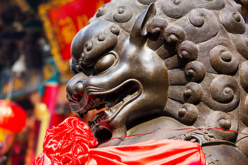 Image showing Chinese stone lions 