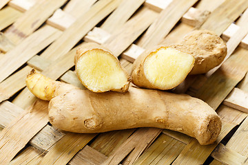 Image showing Ginger on bamboo basket