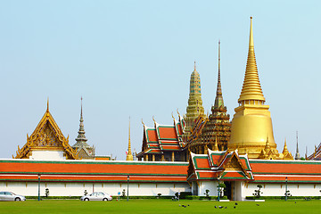 Image showing Grand Palace and Temple of Emerald Buddha complex in Bangkok
