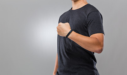 Image showing Man with activity tracker