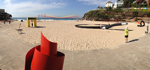 Image showing Sculptures about to be unveiled Sculpture by the Sea