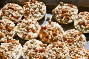 Image showing Tray of Bagel Bites