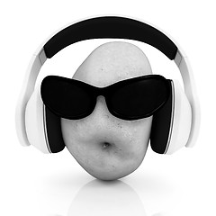 Image showing potato with sun glass and headphones front 