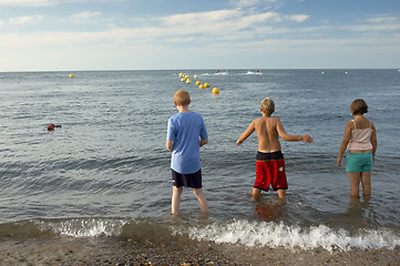 Image showing Children on the beach