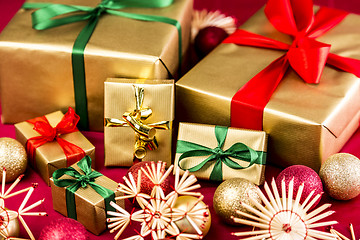 Image showing Six Golden Xmas Presents with Bows