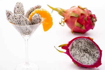 Image showing Fruit flesh of the Pitahaya blanca in a glass
