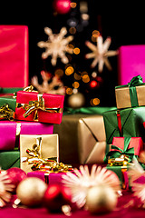 Image showing Multitude of Plain Xmas Presents