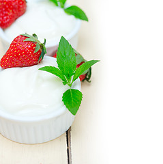 Image showing organic Greek yogurt and strawberry