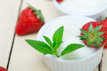 Image showing organic Greek yogurt and strawberry