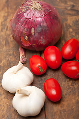 Image showing onion garlic and tomatoes