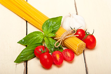 Image showing Italian spaghetti pasta tomato and basil