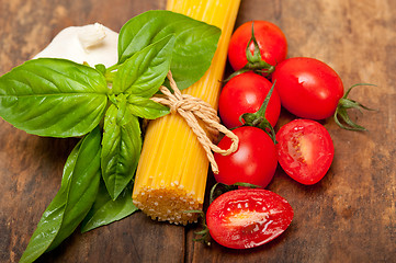 Image showing Italian spaghetti pasta tomato and basil