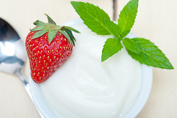 Image showing organic Greek yogurt and strawberry