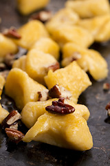 Image showing Pumpkin gnocchi with mushroom sauce 