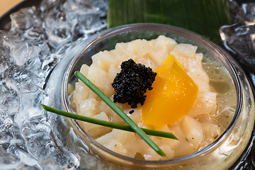 Image showing Raw queen scallops 