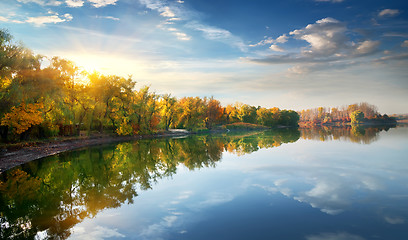 Image showing Morning sun over lake