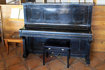 Image showing Upright piano