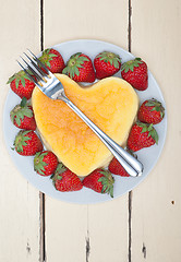 Image showing heart cheesecake