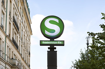 Image showing S-Bahn Schild Brandenburger Tor Berlin
