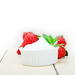 Image showing organic Greek yogurt and strawberry