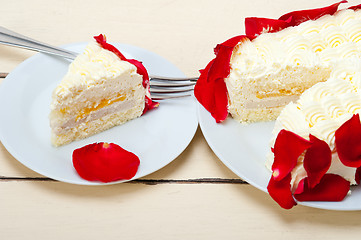 Image showing whipped cream mango cake