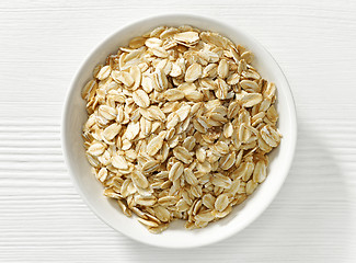 Image showing bowl of oat flakes