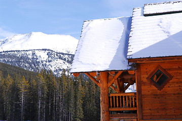 Image showing Log mountain cabin