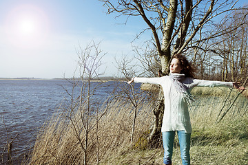 Image showing Woman at the water