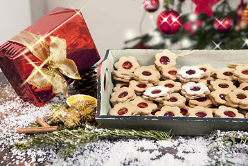Image showing Christmas gift and biscuits