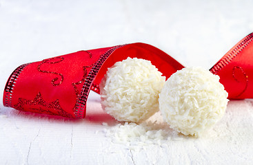 Image showing Coconut snowball truffles 