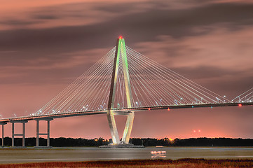 Image showing The Arthur Ravenel Jr. Bridge that connects Charleston to Mount 