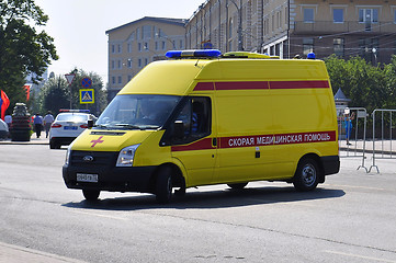 Image showing Yellow ambulance car on the street of Tyumen.