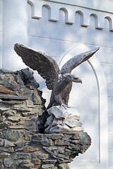 Image showing statue of an eagle