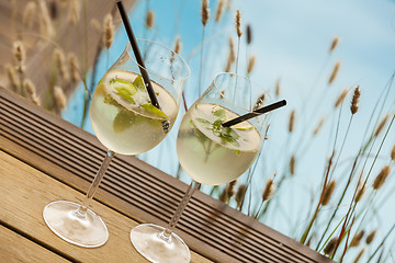 Image showing hugo prosecco elderflower soda ice summer drink 