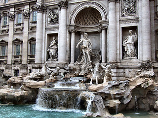 Image showing Fontanna di Trevi (Trevi Fountain)